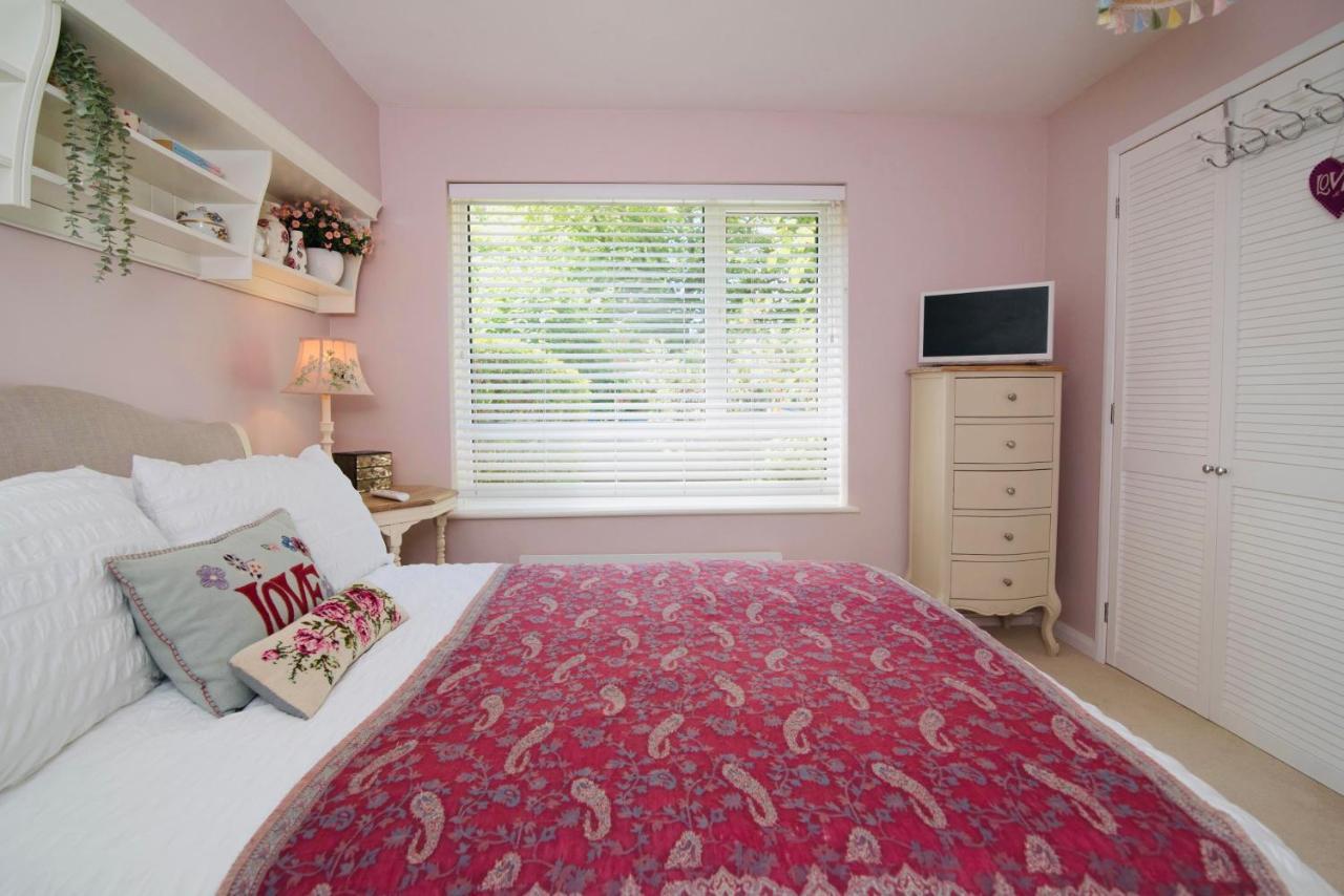 Aston Henry James Stunning One Bedroom Apartment In Royal Windsor Luaran gambar